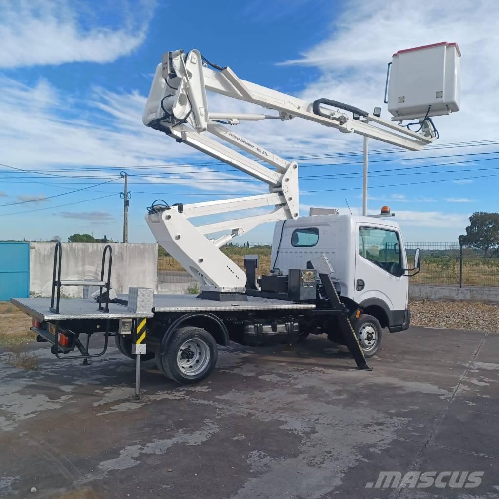 Nissan CABSTAR 35.11 トラック高所作業車
