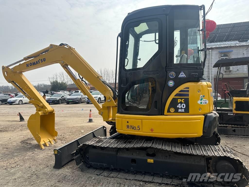 Komatsu PC 40 MR-2 ミニ油圧ショベル 7t以下（ミニユンボ・ミニディガー）
