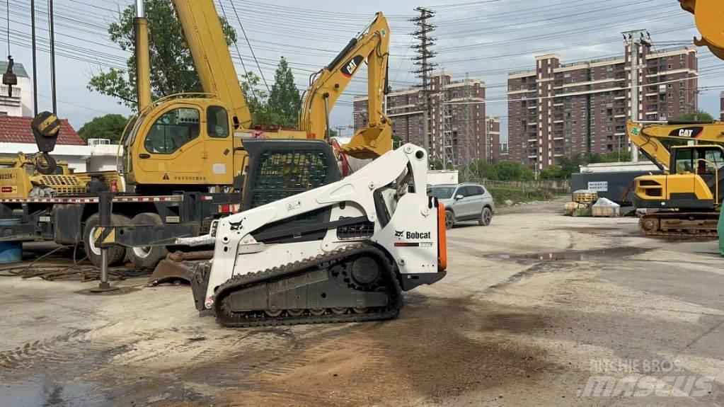 Bobcat T 770 スキッドステアローダー
