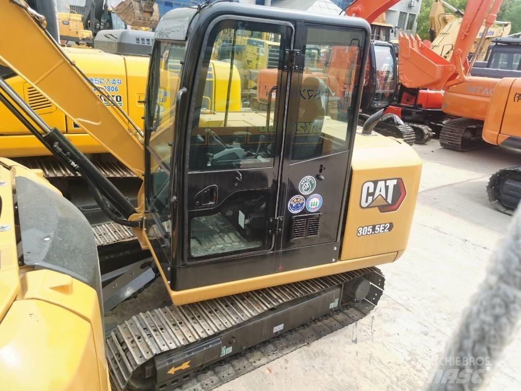 CAT 305.5 E2 大型油圧ショベル12t以上（パワーショベル・ユンボ）
