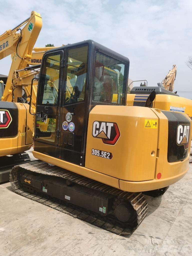CAT 305.5 E2 大型油圧ショベル12t以上（パワーショベル・ユンボ）