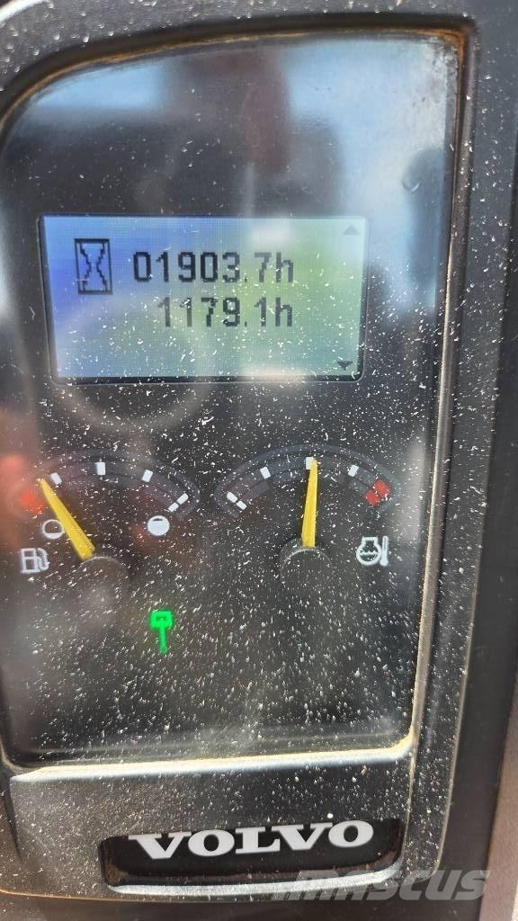 Volvo ECR 88 PLUS 中型油圧ショベル 7ｔ-12ｔ（ユンボ・パワーショベル・バックホー）