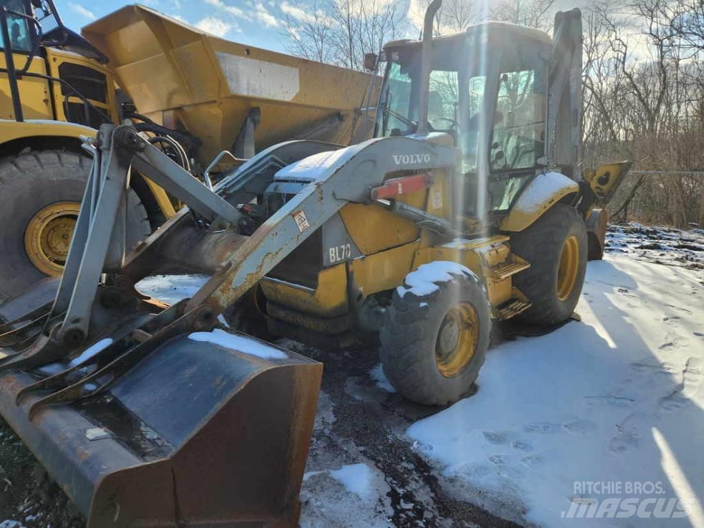 Volvo BL 70 バックホーローダー