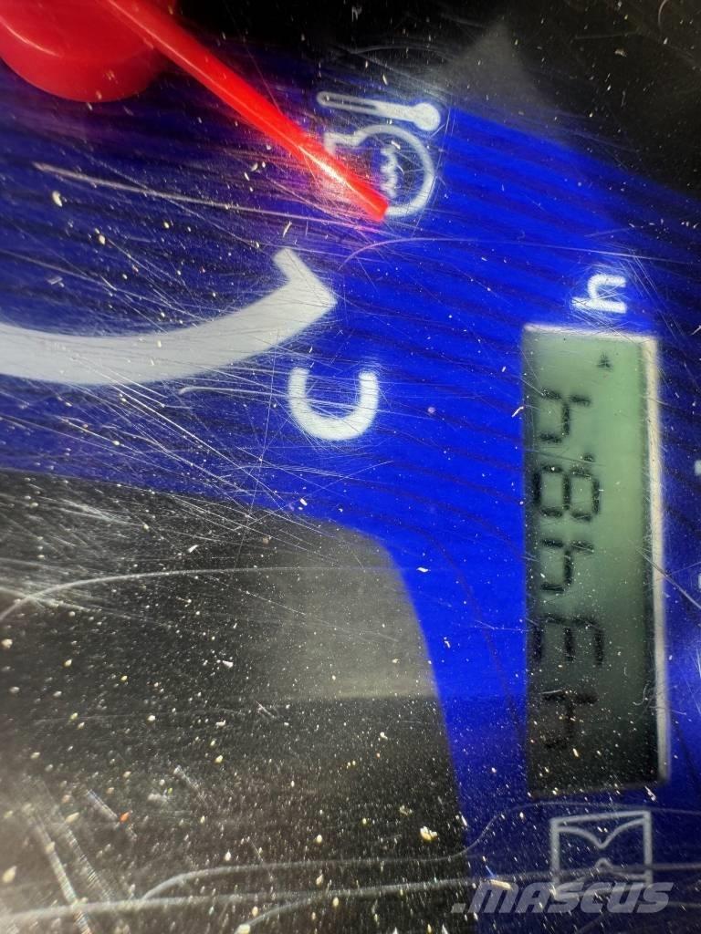 Kubota SSV 65 スキッドステアローダー