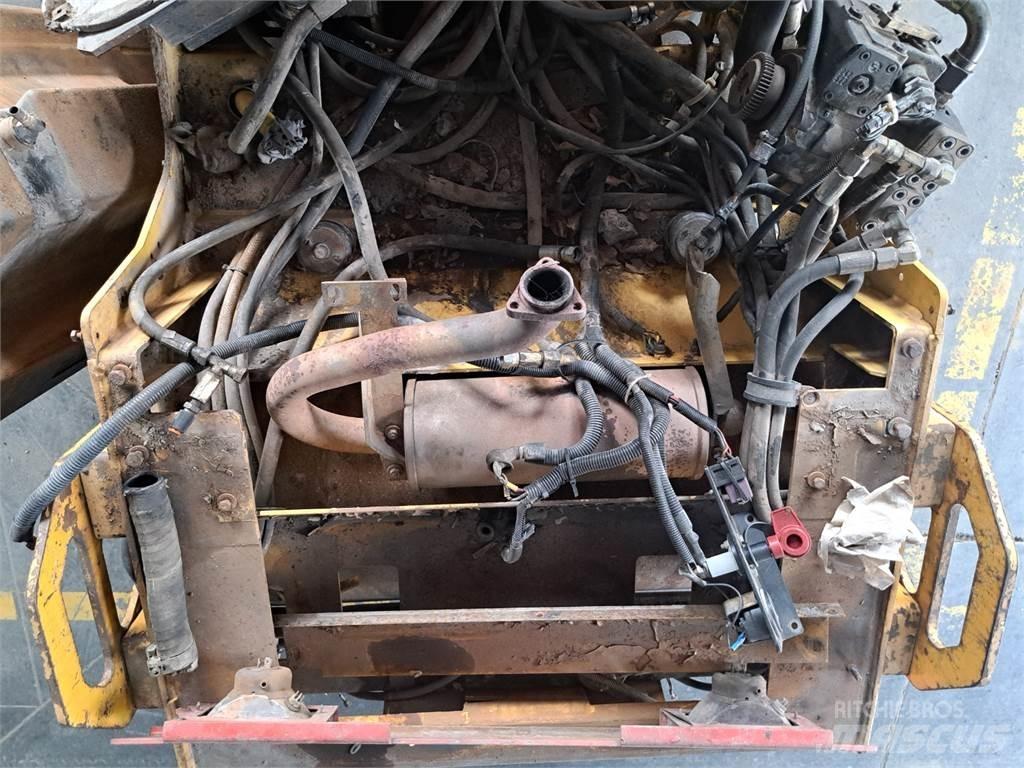 Dynapac CC102 建設機械 -　その他