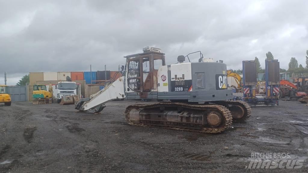 CAT 328 D L 大型油圧ショベル12t以上（パワーショベル・ユンボ）