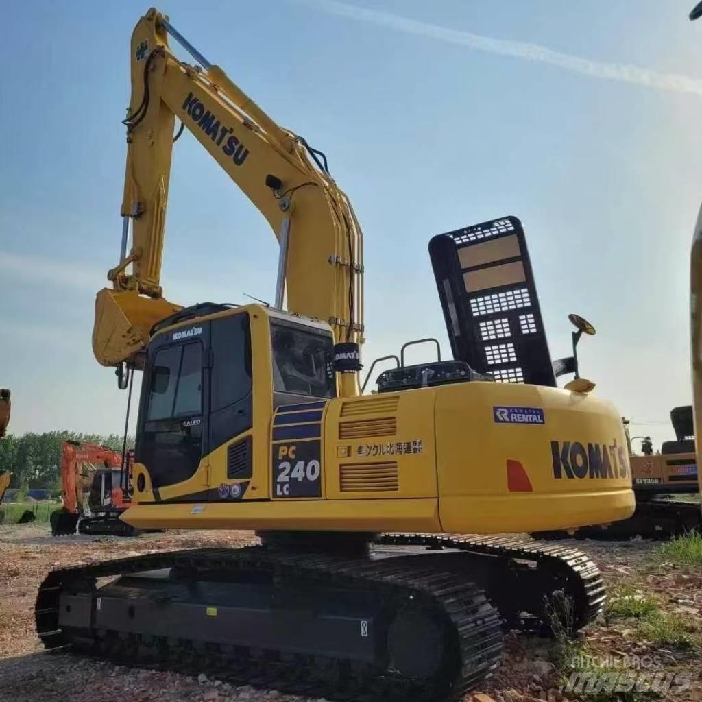 Komatsu 240LC-8 大型油圧ショベル12t以上（パワーショベル・ユンボ）