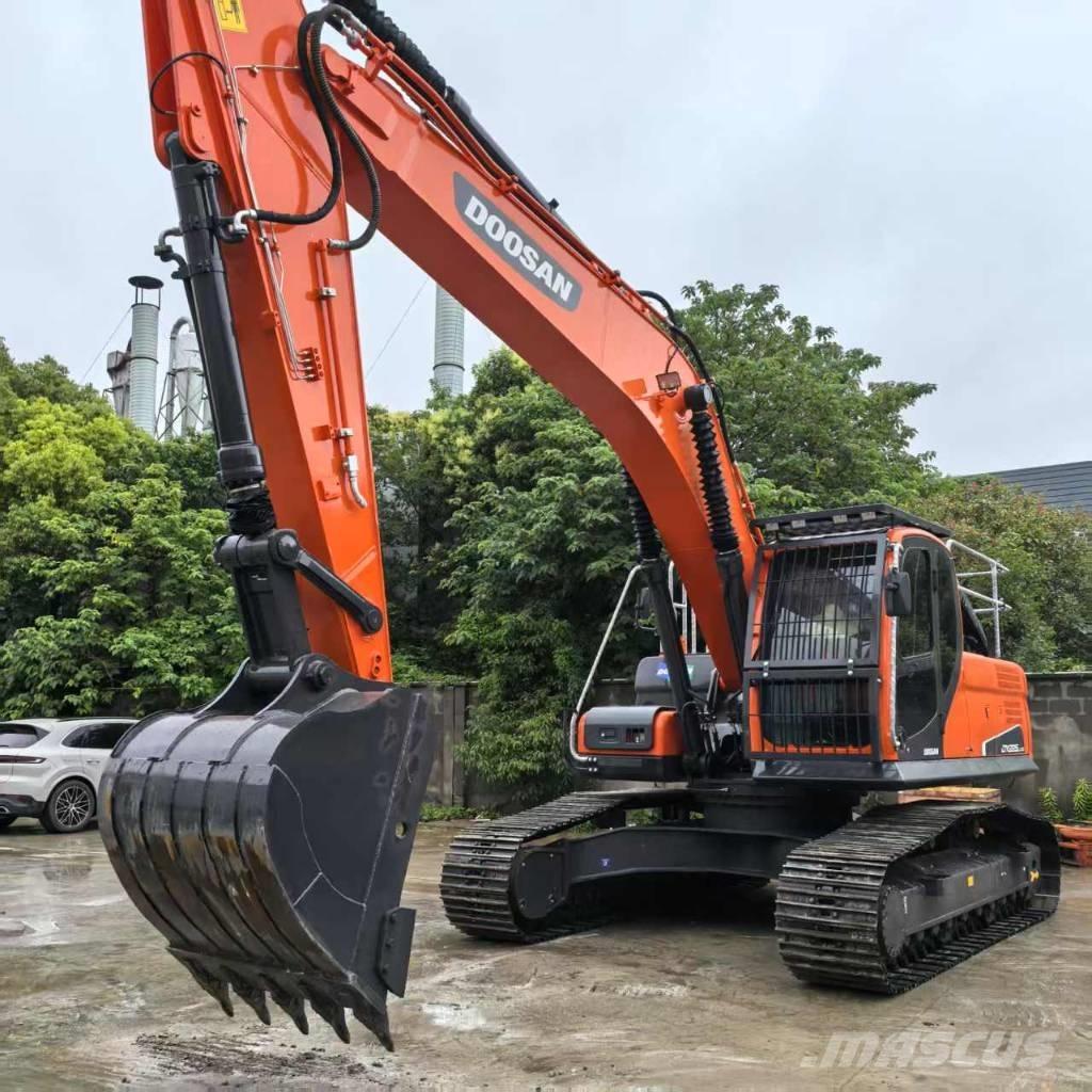 Doosan DX 225 LCA 大型油圧ショベル12t以上（パワーショベル・ユンボ）