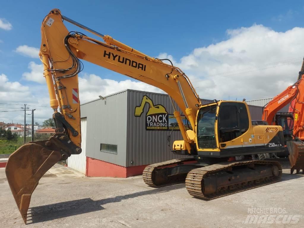 Hyundai R 250 -9 大型油圧ショベル12t以上（パワーショベル・ユンボ）