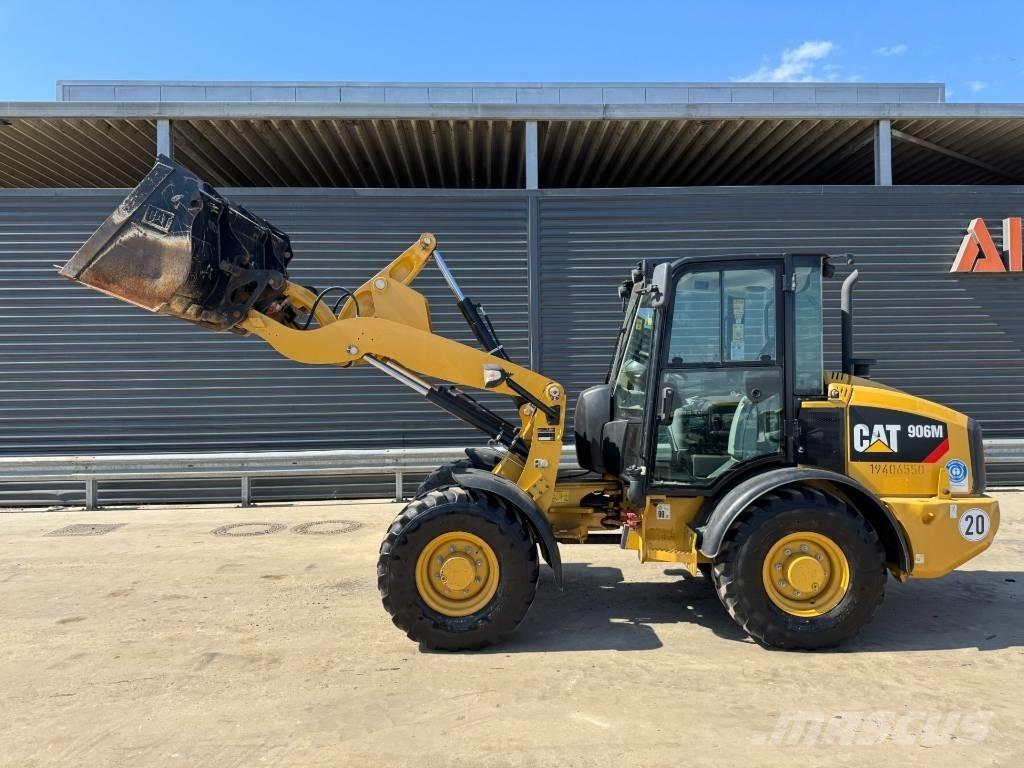 CAT 906M ホイールローダー・タイヤショベル