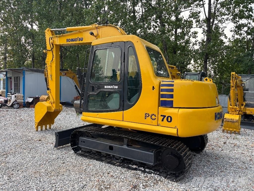 Komatsu PC 70 大型油圧ショベル12t以上（パワーショベル・ユンボ）