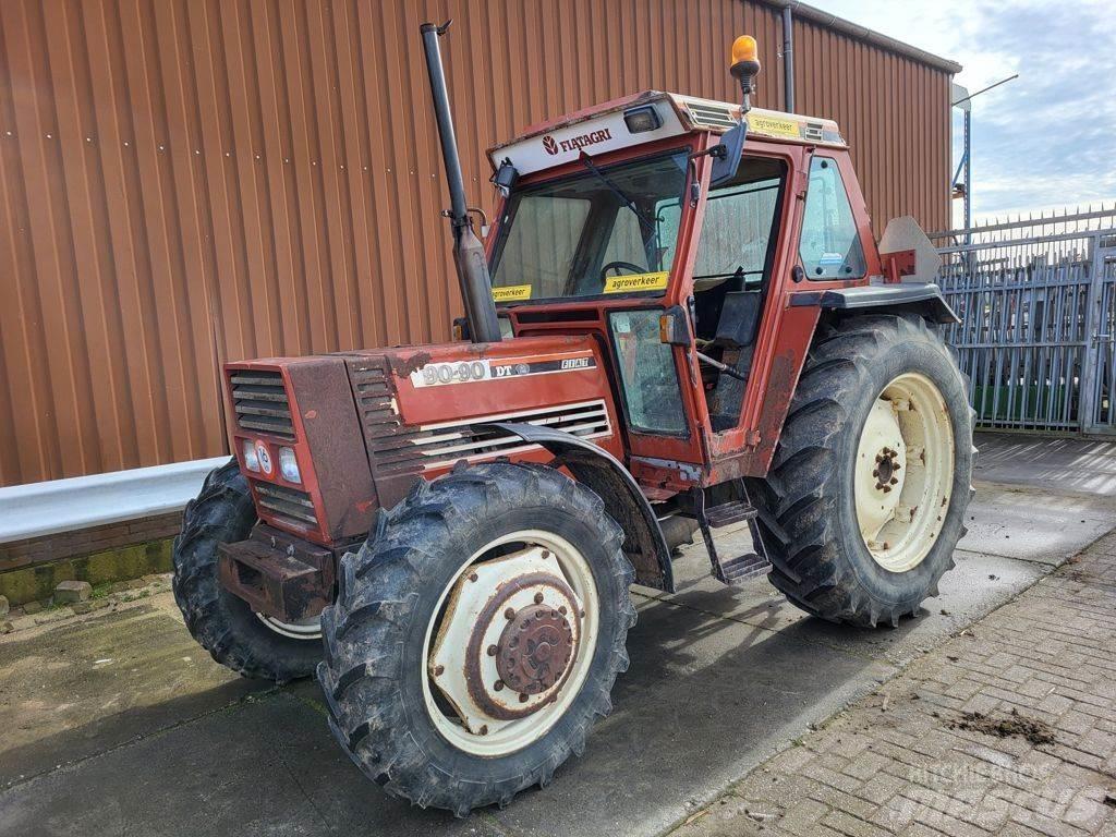 Fiat 90-90 DT トラクター