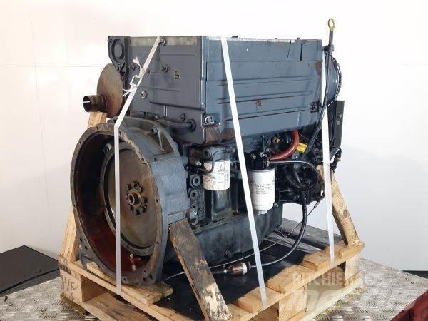 Deutz F4L2011 エンジン