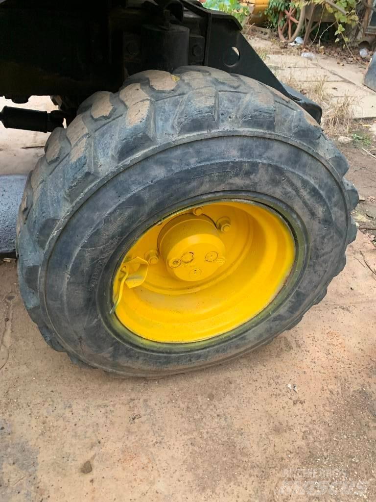 Hyundai Robex 60 W-7 ホイール式油圧ショベル（パワーショベル・ユンボ・バックホー）