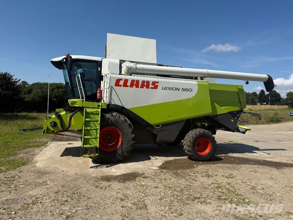 CLAAS Lexion 560 コンバイン
