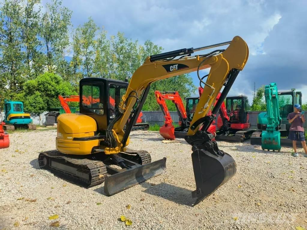 CAT 305 C CR ミニ油圧ショベル 7t以下（ミニユンボ・ミニディガー）