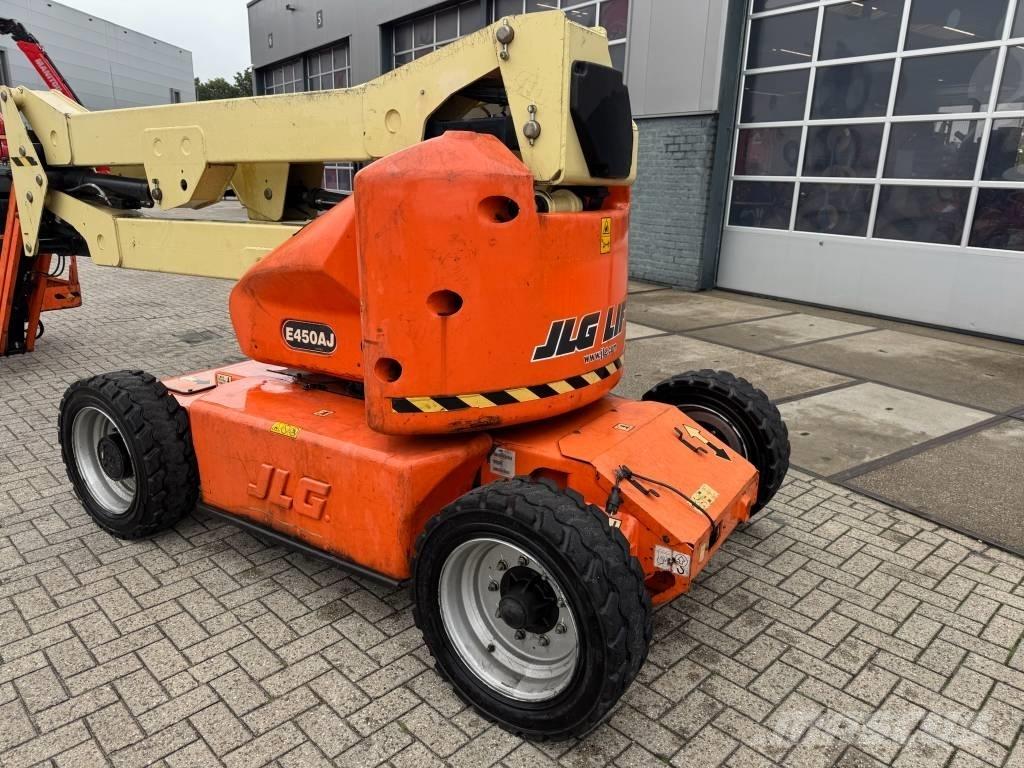 JLG E 450 AJ ブームリフト　屈伸型