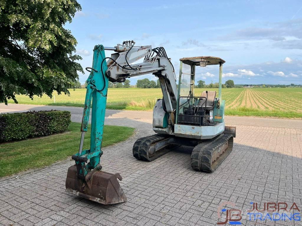 Komatsu PC38UU-1 ミニ油圧ショベル 7t以下（ミニユンボ・ミニディガー）