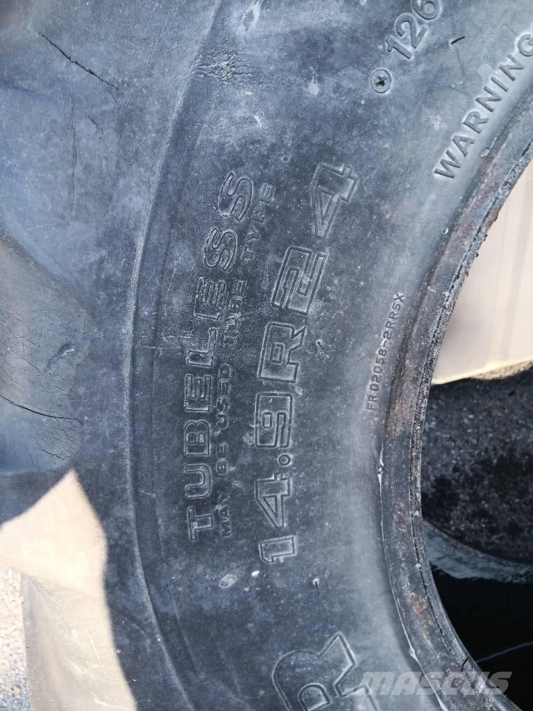 Goodyear 14.9R24 タイヤ、ホイル、リム