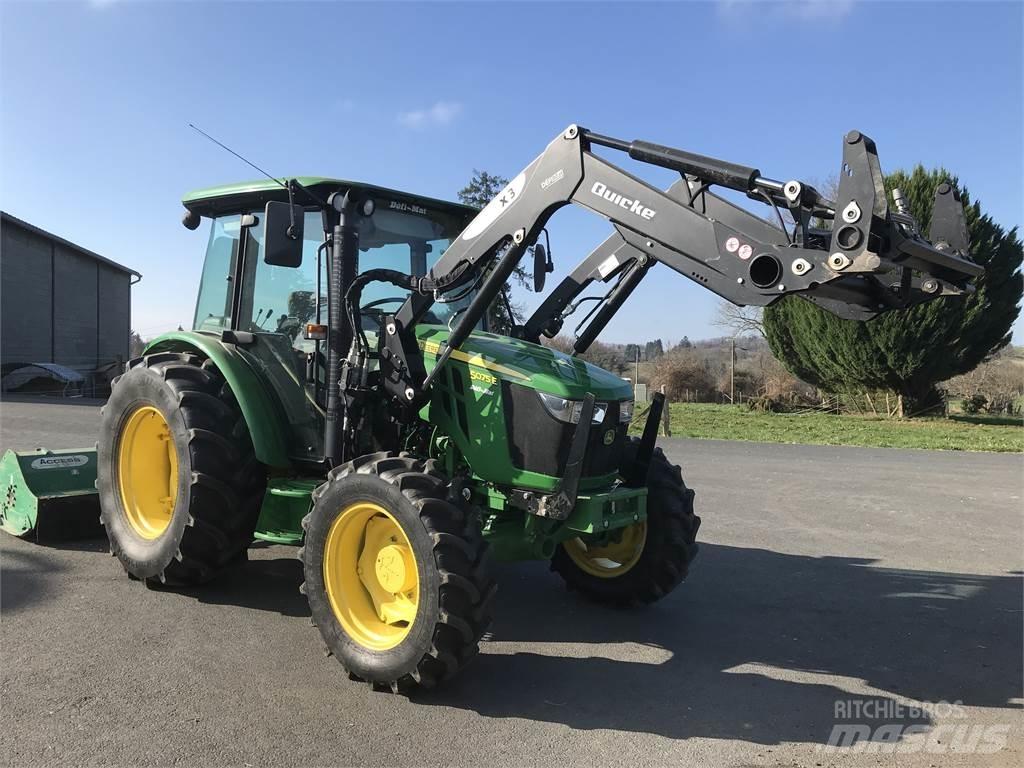 John Deere 5075 E トラクター