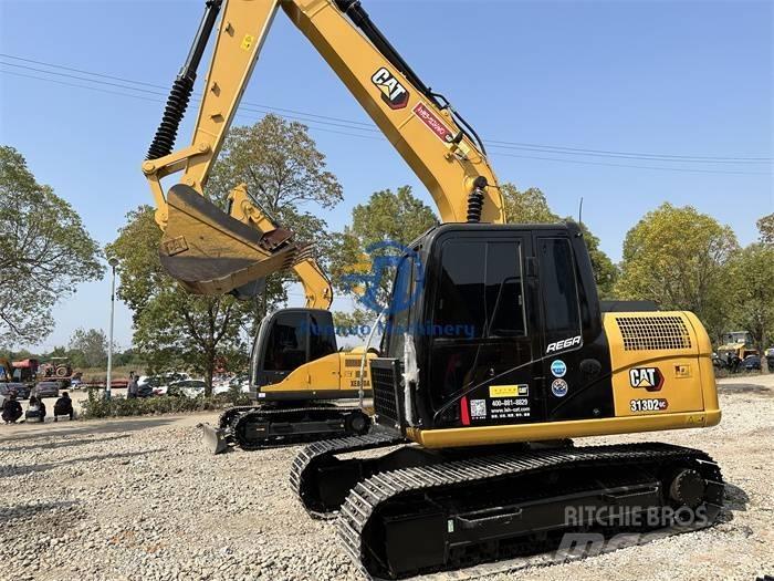 CAT 313D2GC 中型油圧ショベル 7ｔ-12ｔ（ユンボ・パワーショベル・バックホー）