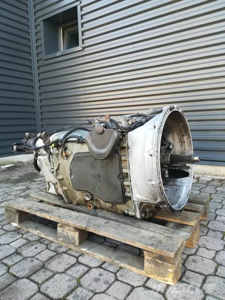 Volvo VT2501B ギアボックス