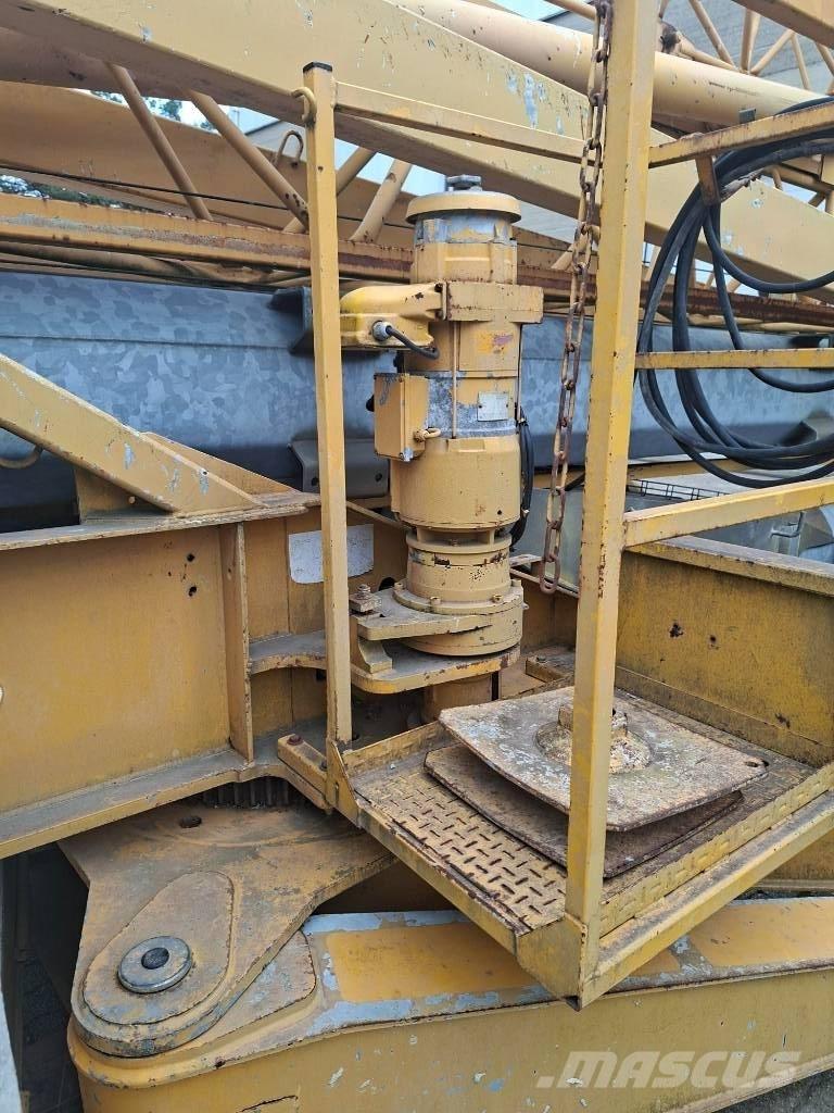 Potain HD 32 A 自動直立クレーン