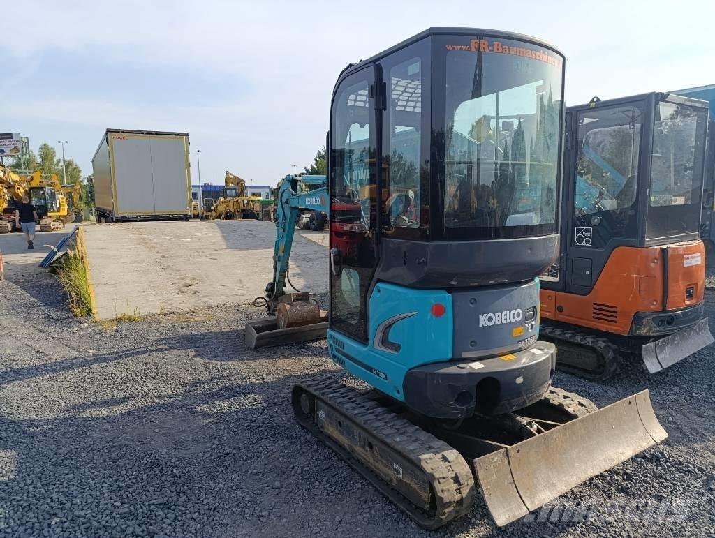 Kobelco SK 17 SR-3 ミニ油圧ショベル 7t以下（ミニユンボ・ミニディガー）