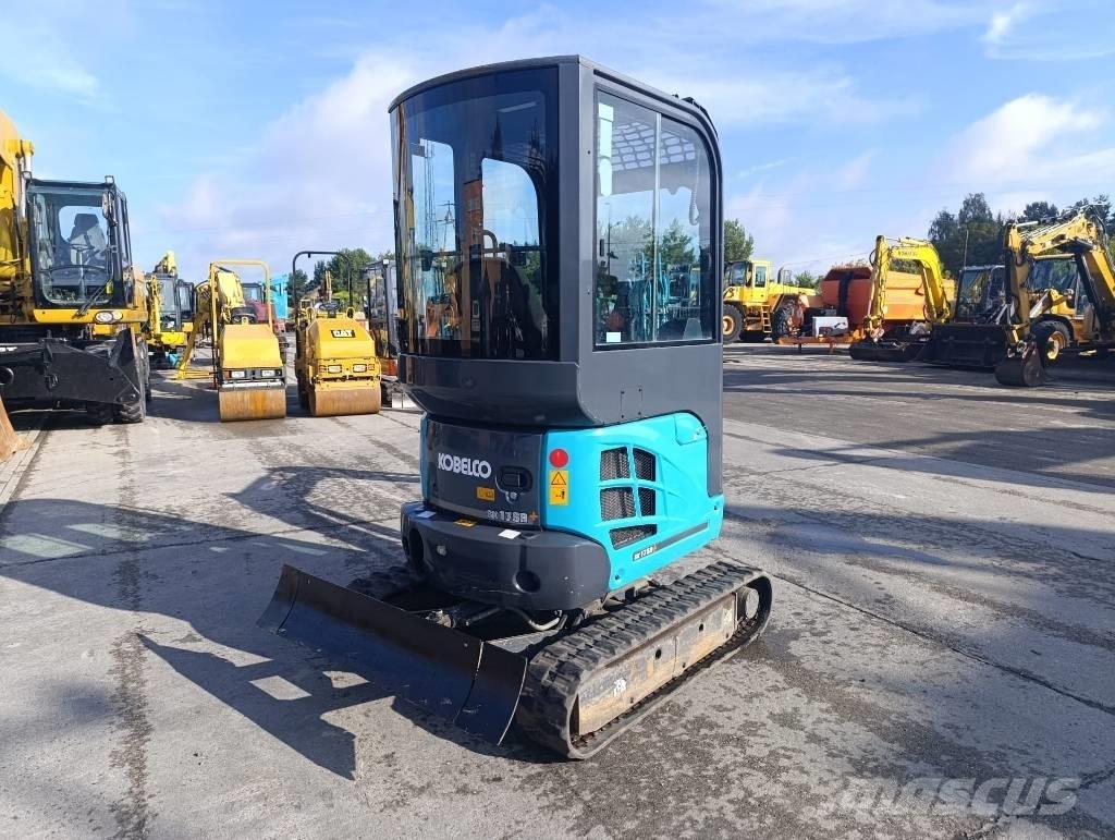 Kobelco SK 17 SR-3 ミニ油圧ショベル 7t以下（ミニユンボ・ミニディガー）