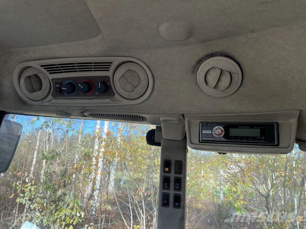 John Deere 5720 トラクター