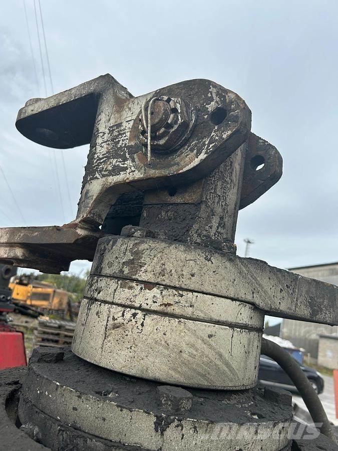 Liebherr 30t グラップル