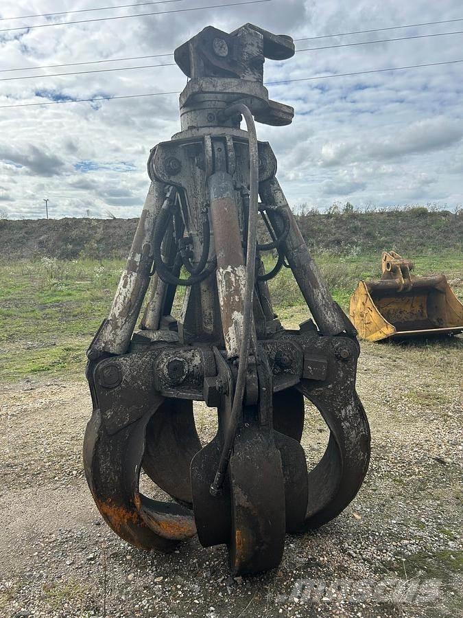 Liebherr 30t グラップル