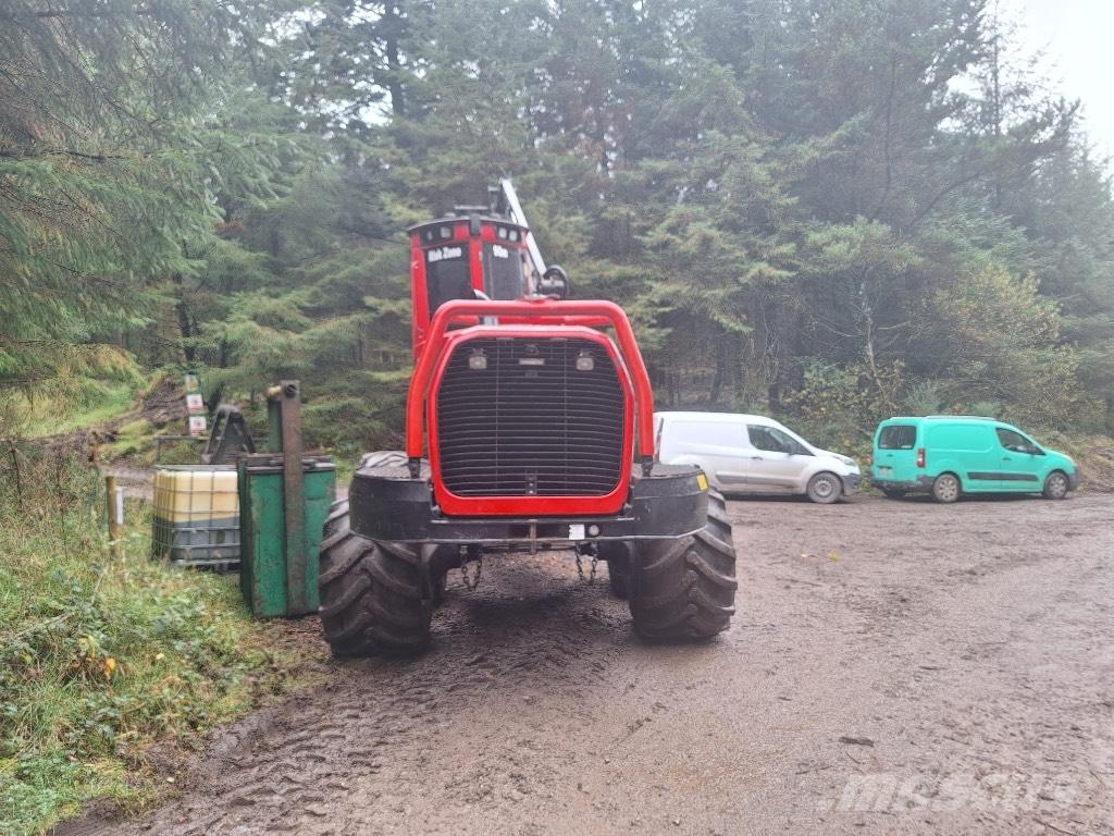 Komatsu 901 XC ハーベスター