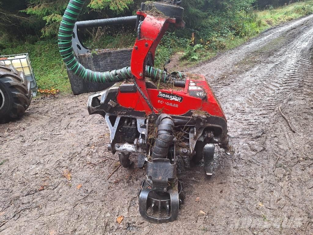 Komatsu 901 XC ハーベスター