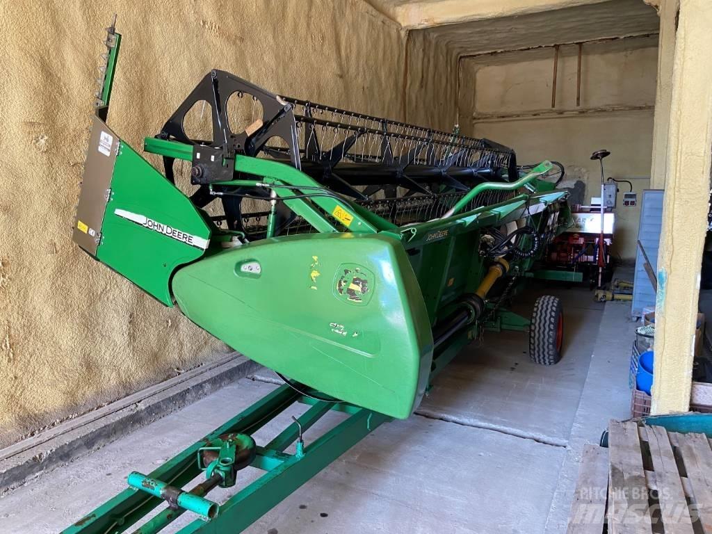 John Deere T 660 コンバイン