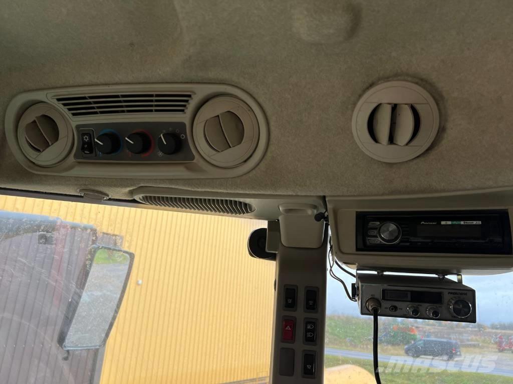 John Deere R4040i 自走式噴霧器