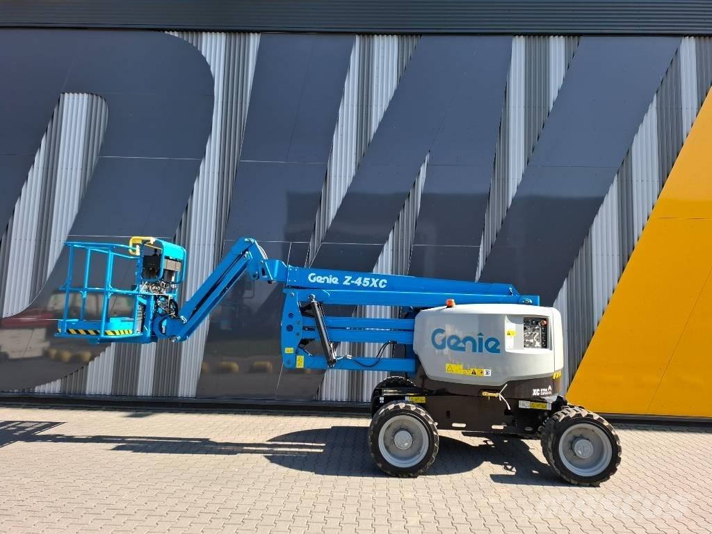 Genie Z45XC ブームリフト　屈伸型