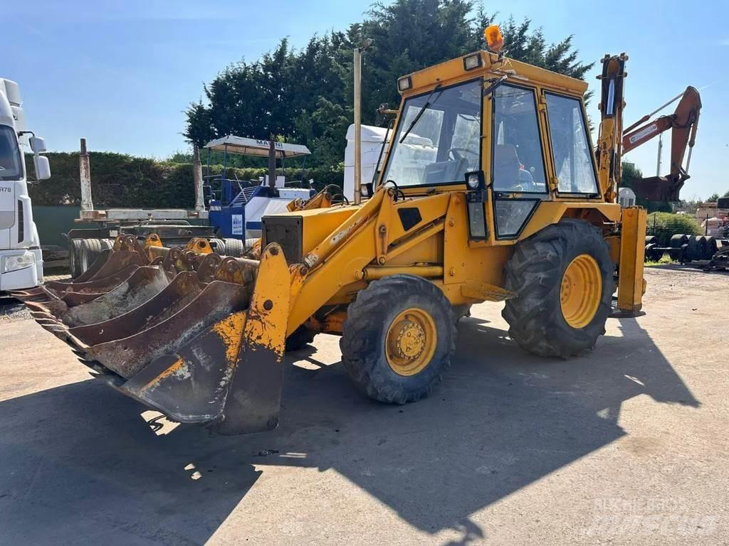 JCB 3CX 4x4 バックホーローダー