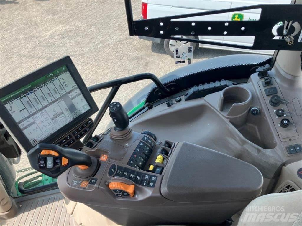 John Deere 6155R トラクター