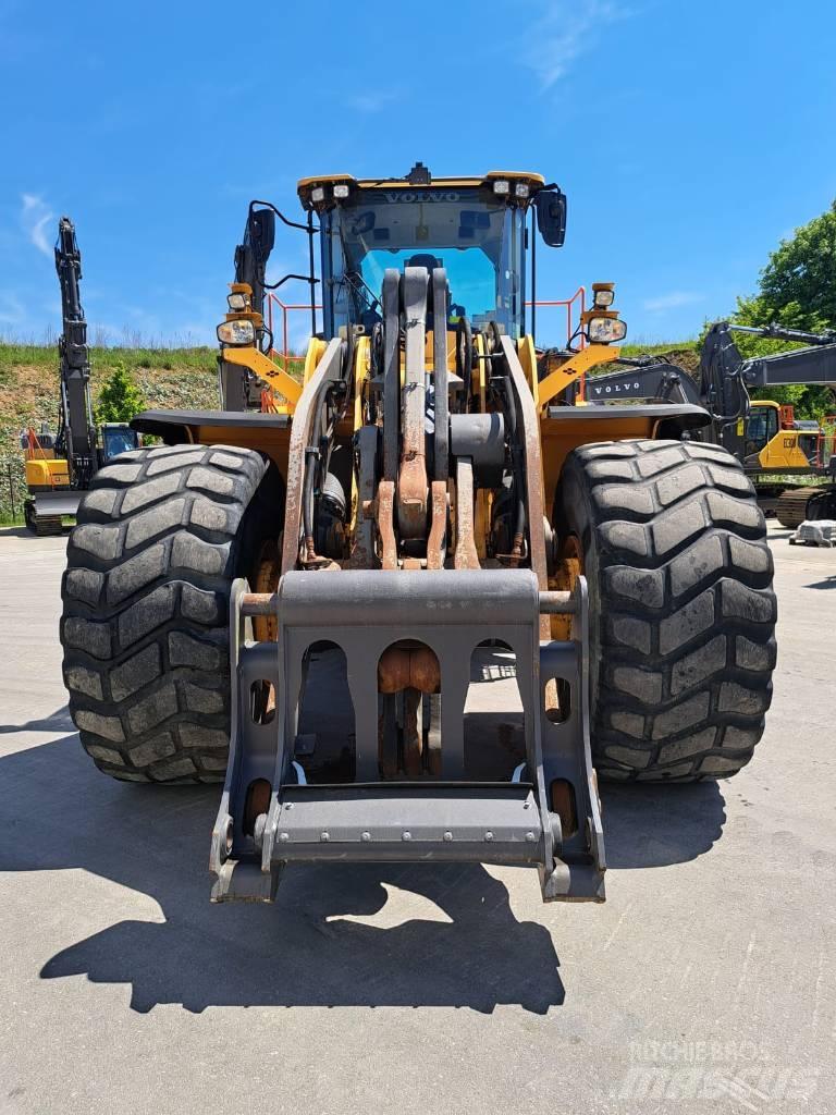 Volvo L 220 H ホイールローダー・タイヤショベル