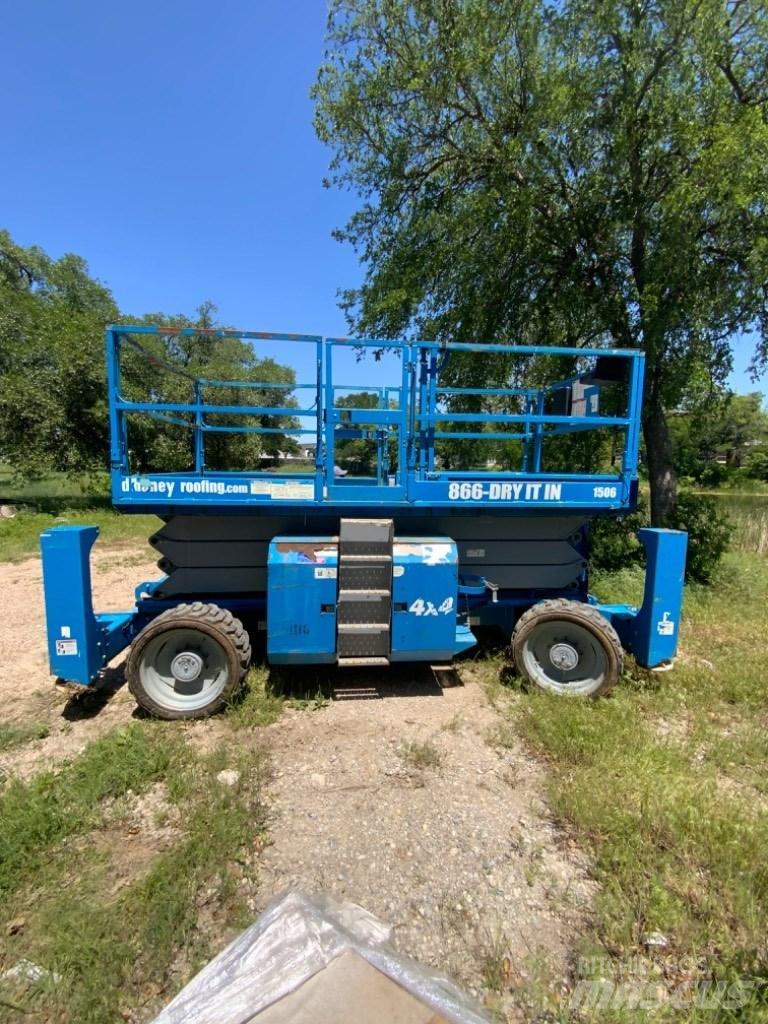 Genie GS 3390 RT シザースリフト