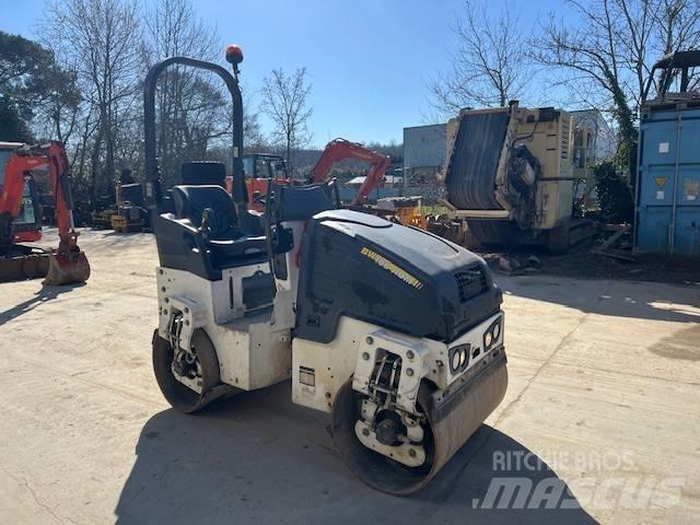 Bomag BW 100 AD-5 タンデムローラ