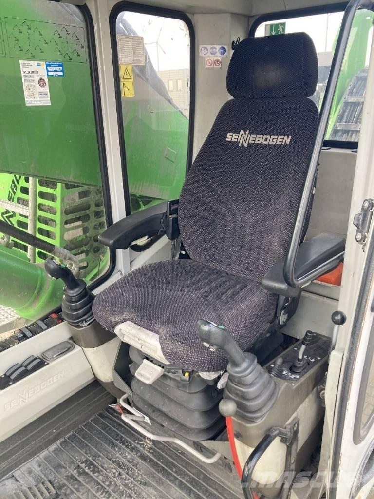 Sennebogen 830 M 廃棄物／工業産廃処理機