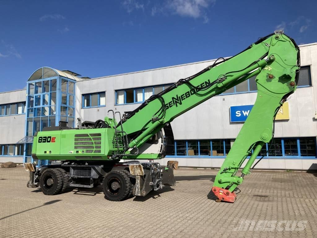 Sennebogen 830 M 廃棄物／工業産廃処理機