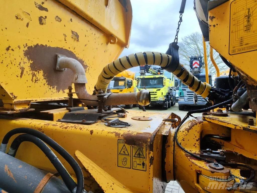 Volvo A35D 6x6 アーティキュレート式ダンプトラック