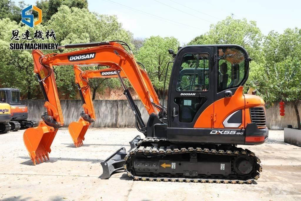 Doosan DX 55-9 C ミニ油圧ショベル 7t以下（ミニユンボ・ミニディガー）