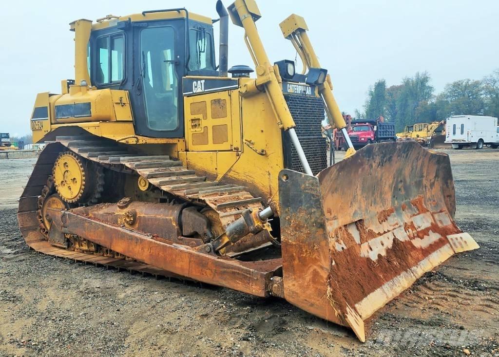 CAT D 6 R II ブルドーザー