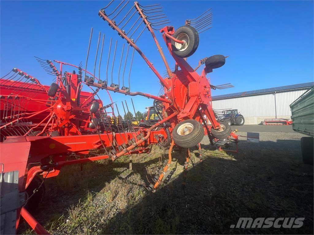 Kuhn GA 8020 ウィンドローア/レーキ