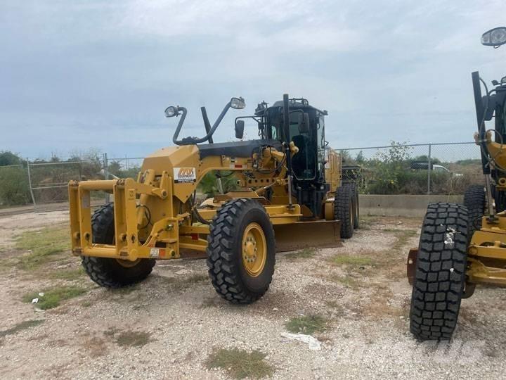 CAT 140 M 2 モーターグレーダー