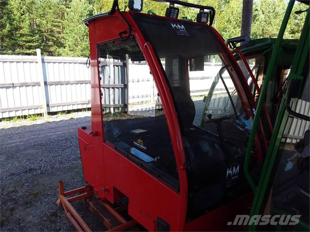 Komatsu 951 キャビン及び内装